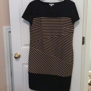 NY&Co Stretchy casual throw on dress